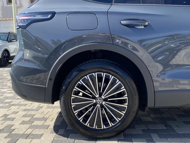 Volkswagen Tiguan Life 2.0 TDI 150CV DSG Tetto - Foto 8