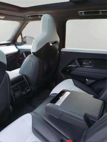 LAND ROVER Range Rover Sport 4.4 V8 635 CV SV Edition rif. 22750734 - Foto 8