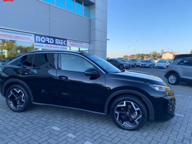 VOLKSWAGEN T-Roc NEW 1.5 eTSI ACT 150 CV DSG R-Line rif. 24140090 - Foto 4