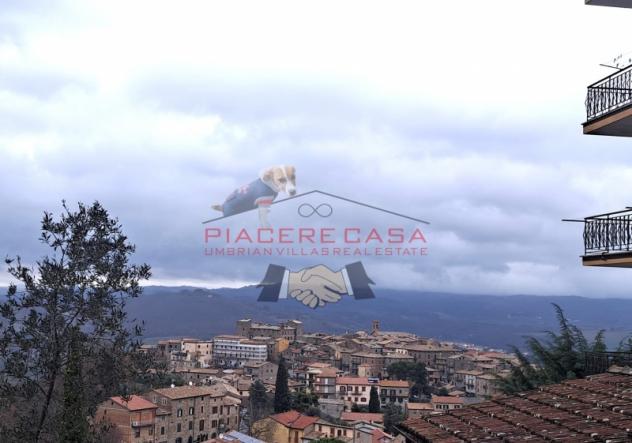 Castel Viscardo (Monterubiaglio) - Appartamento al piano terra con area esterna e garage privati in vendita .