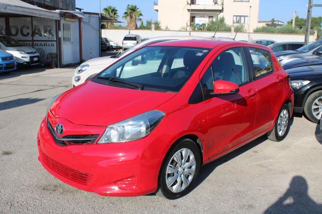 Toyota Yaris 1.4 D-4D DPF 5 porte - Foto 3