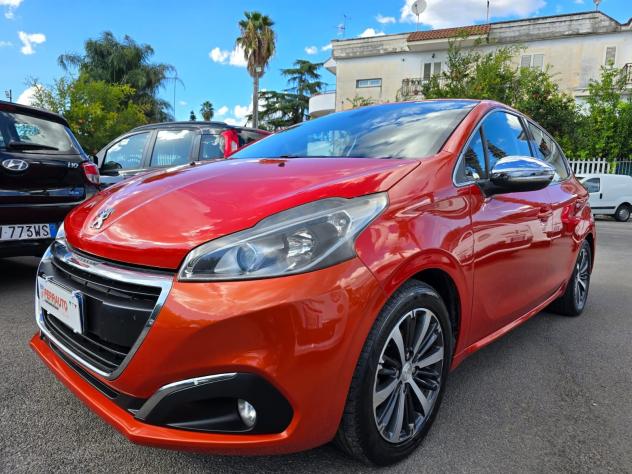 Peugeot 208 1.2 PureTech 82 CV 5 porte Allure Gpl - Foto 2