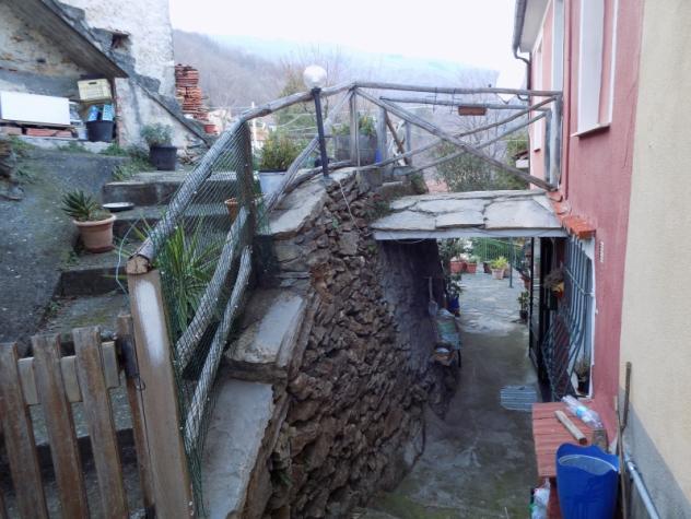 VENDESI Casa semi indipendente 200 mq TOTALI A Conio , frazione di Borgomaro , con cantina, corte e rustico e grande locale da dividere - Foto 9