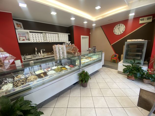 GELATERIA – PASTICCERIA ARTIGIANALE IN VENDITA A ROSATE - Foto 2