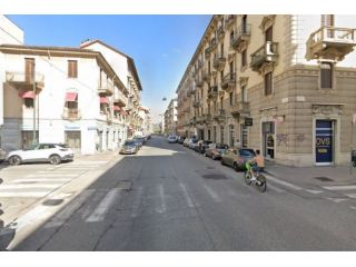 VIA FREYUS TRILOCALE FINEMENTE ARREDATO PRESSI TRIBUNALE