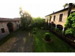 CASALE di 30 vani e di 2100 mq (CASTEGNATO) rif. SFSPCST