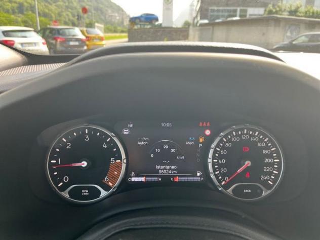 Jeep Renegade 2.0 Mjt 140CV 4WD Active Drive Limited - Foto 9