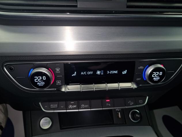 Audi Q5 40 TDI 204 CV quattro S tronic Identity Black - Foto 9