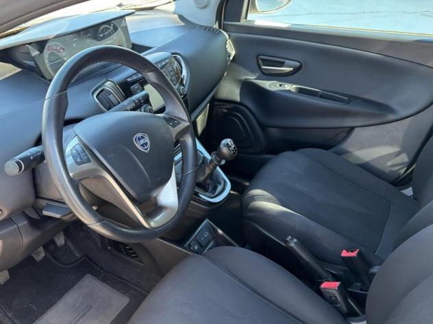 Lancia Ypsilon III 2015 1.2 Gold ecochic Gpl 69cv my19 - Foto 9