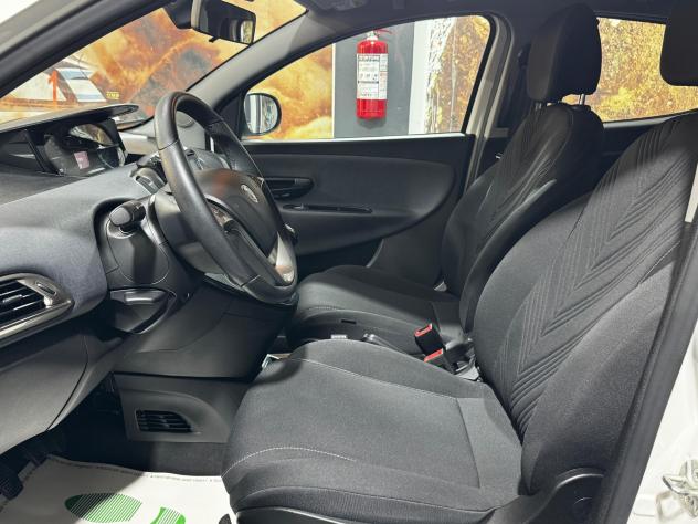 Lancia Ypsilon 1.0 FireFly 5 porte S&S Hybrid Gold - Foto 7