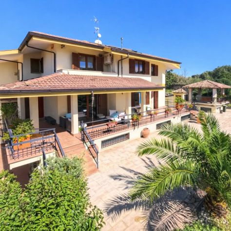 Villa panoramica con vista su Roma