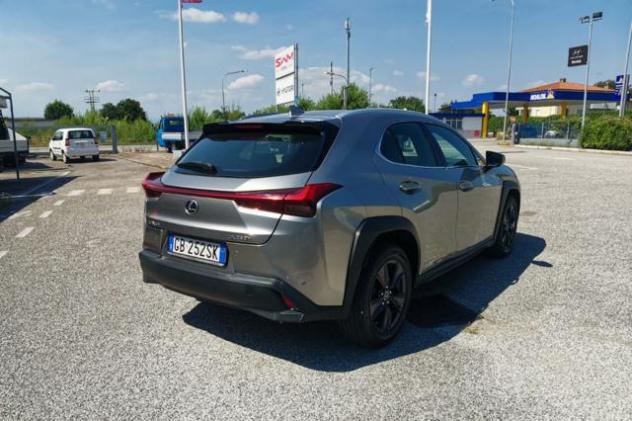 LEXUS UX Full Electric UX Hybrid 4WD Business rif. 23918310 - Foto 3
