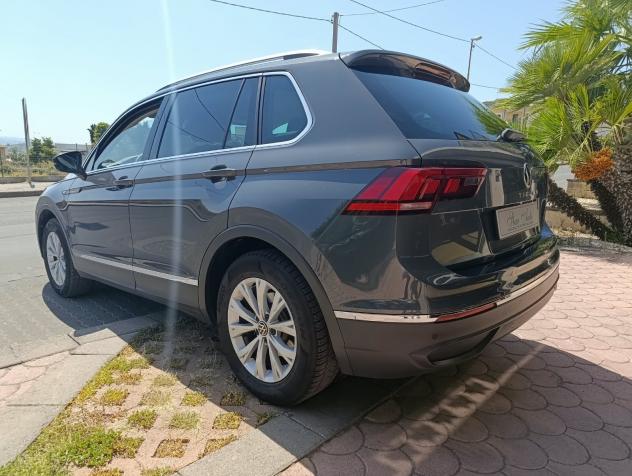 Volkswagen Tiguan 2.0 TDI 150 CV SCR DSG Life - Foto 6