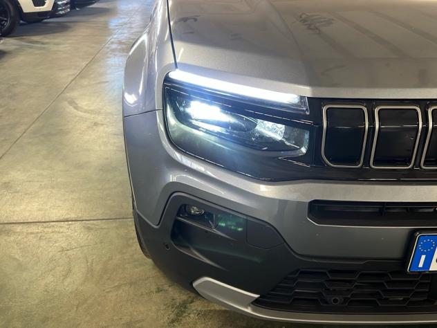 Jeep Avenger e-Hybrid 1.2 MHEV e-Hybrid Turbo Summit - Foto 9
