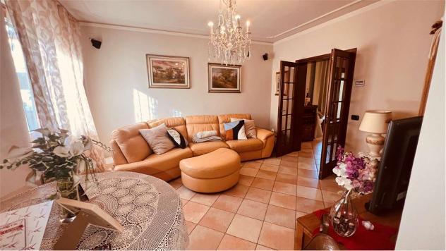 VBF segr 295 - SPLENDIDA BIFAMILIARE RISTRUTTURATA CON GIARDINO E GARAGE