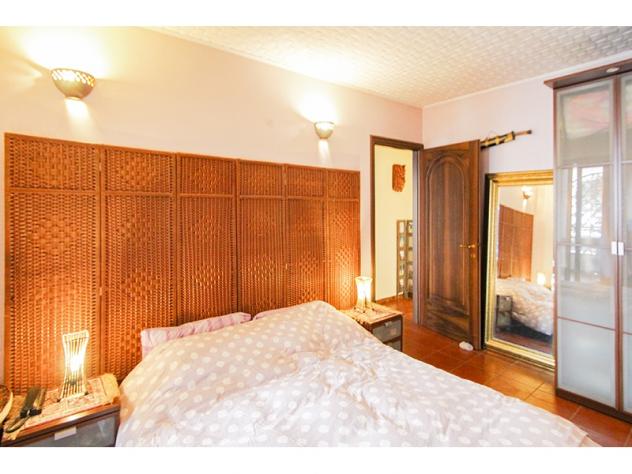 TRILOCALE terra-cielo RISTRUTTURATO in corte, con GIARDINO PRIVATO in corpo staccato - Foto 7