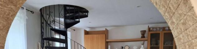 Immobile in asta di 239 m² con più di 5 locali in vendita a Faloppio - Foto 4