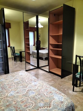 SPINEA CENTRO CAMERA GRANDE IN VILLETTA - Foto 4