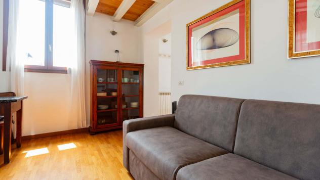 INGEGNOLI1 Bright top floor apartment - Foto 2