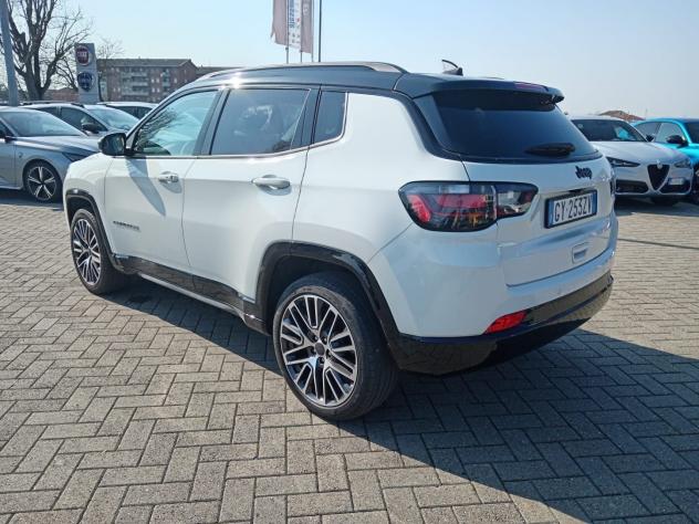 Jeep Compass e-Hybrid 1.5 Turbo MHEV T4 96kW Summit DDCT - Foto 8