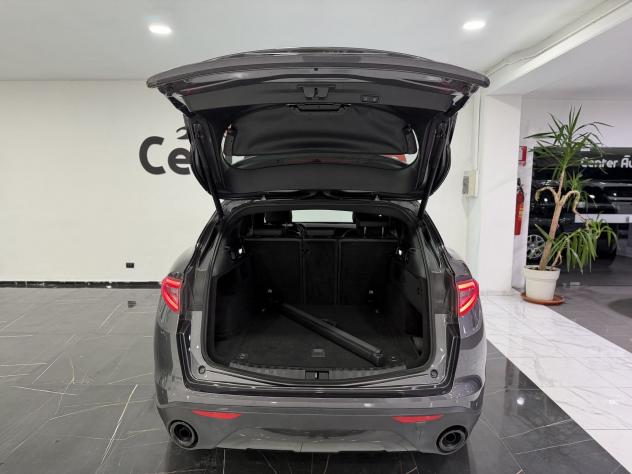 Alfa Romeo Stelvio 2.2 TD 160 CV Ti AT8 RWD - Foto 6