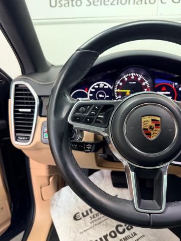 Porsche Cayenne Coup3.0 V6 462cv TOT E-Hybrid Platinum Edition 09/2022 TETTO 4 RUOTE STERZANTI VENTILATI - Foto 7