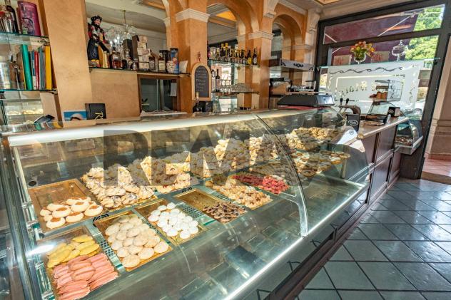 Bar in vendita a Acireale