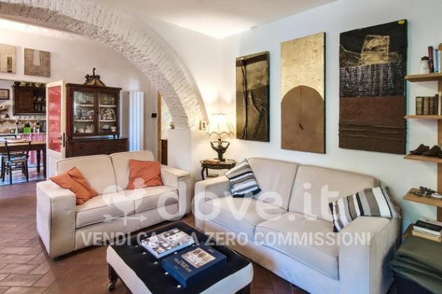 Rustico / Casale di 170 m² con più di 5 locali in vendita a Siena - Foto 6