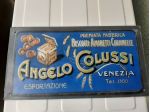 INSEGNA ANGELO COLUSSI TARGA IN RILIEVO
