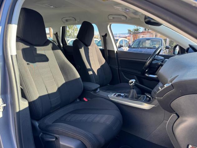 Peugeot 308 308 BlueHDi 120 S&S SW Allure - Foto 10