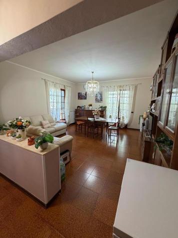 Villetta trifamiliare in vendita a Castelnuovo Magra 160 mq Rif: 1411736