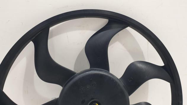 VENTOLA RADIATORE DACIA Duster Serie A16111780E A16111780E Diesel 1.5 (1724) - Foto 9
