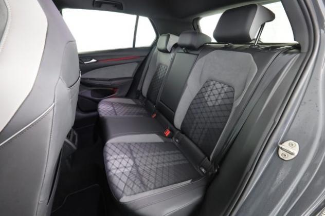 VOLKSWAGEN Golf Golf 1.5 eTSI 150 CV EVO ACT DSG R-Line rif. 23935153 - Foto 3