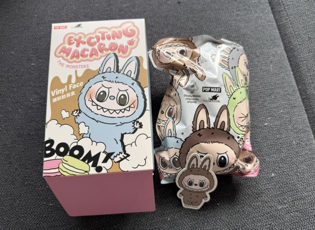 Labubu Exciting Macaron - Toffee