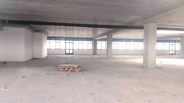Capannone / Fondo in vendita a Civitanova Marche - Foto 4