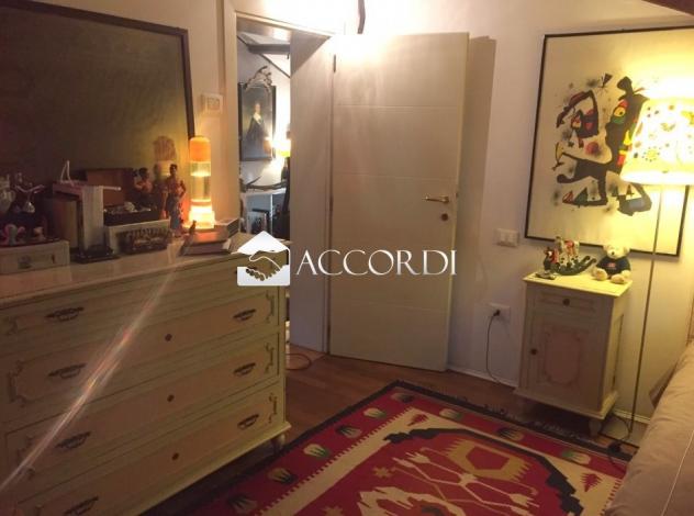 CASA INDIPENDENTE di 7 vani e di 192 mq (CONEGLIANO) rif. MM03_8 - Foto 8
