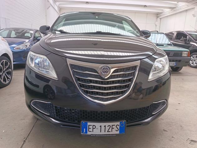 Lancia Ypsilon 1.3 MJT 16V 95 CV 5 porte S&S Silver - Foto 2