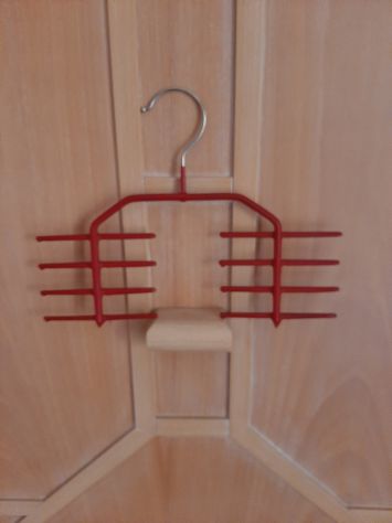 PORTA CRAVATTE IN ACCIAIO PLASTIFICATO ANTISCIVOLO - Foto 5