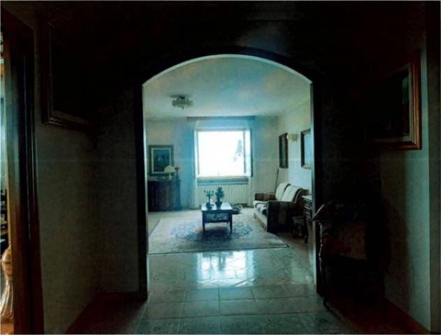Immobile in asta di 416 m² con più di 5 locali e box auto doppio in vendita a Perugia - Foto 12
