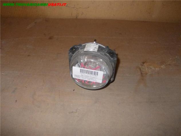 PROIETTORE FENDINEBBIA D. CITROEN XSARA (N68) Picasso Parti elettriche Fanaleria Fendinebbia dx. CITROEN - BERLINGO 5 posti - 01-12-2002 - 01-04-20