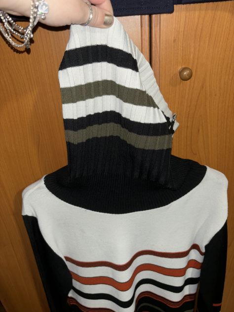 MAGLIONE CON COLLO LARGO E ALTO RIPIEGABILE MARCA”LATTE MIELE TREND GIRL”MADE IN - Foto 4
