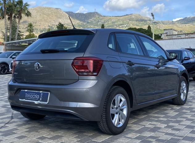 Volkswagen Polo Comfortline 1.6 TDI 95CV DSG - Foto 4