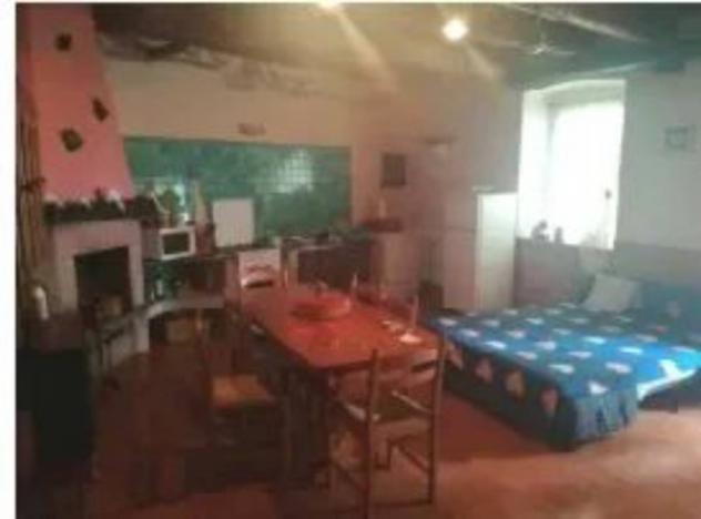 Immobile in asta di 135 m² con più di 5 locali in vendita a Blessagno - Foto 3