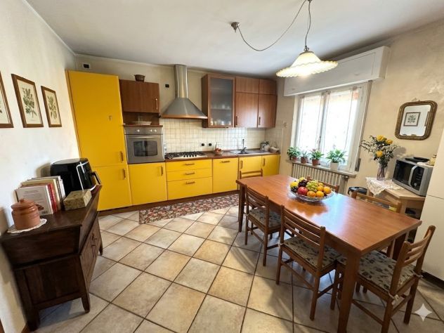 Casale indipendente con terreno, vista Castello a Montechiarugolo - Foto 6