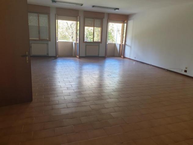 Immobile di 220 m² in affitto a Carpi - Foto 9