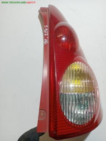 FANALE POST. DX  999-U1310210 Parti elettriche  Fanaleria  Fanali  Fanale post. dx. PEUGEOT - 107 - 01-06-2005 - 01-09-2014