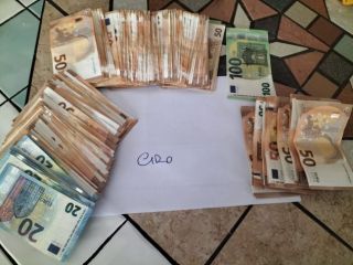 Amore e incontri Taranto - CERCO RAGAZA GIOVANE