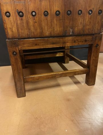 Ceppo in legno da macellaio restaurato - Foto 2