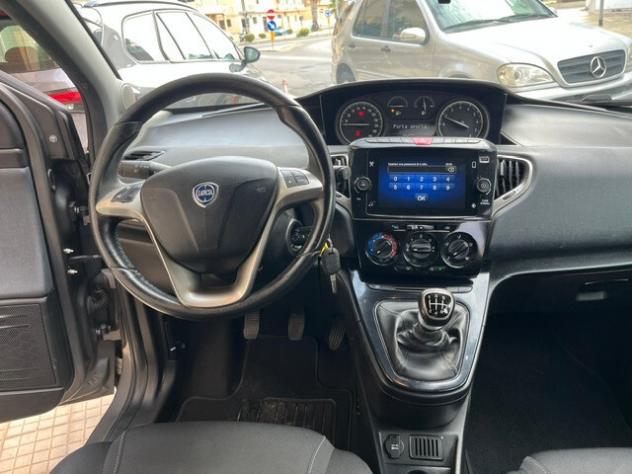 Lancia Ypsilon 1.0 FireFly 5 porte S&S Hybrid Gold - Foto 7