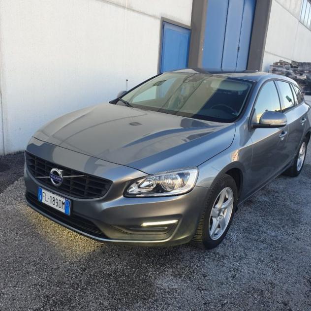 VOLVO V60 D2 Geartronic Business rif. 22937115 - Foto 8